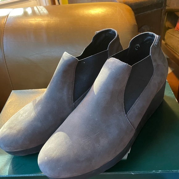 Women’s size 10 MEPHISTO grey suede wedge shoes - Picture 4 of 4